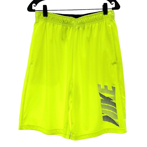 NIKE NEON YELLOW DRI-FIT ACTIVE ATHLETIC SHORTS - Picture 4 of 13